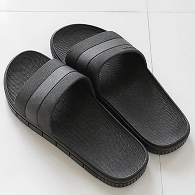 Women's Slippers - Black - UK 7 on Productcaster.