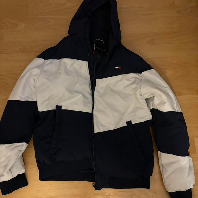 Tommy Hilfiger Men's Puffer Jacket - Navy/Blue - M on Productcaster.