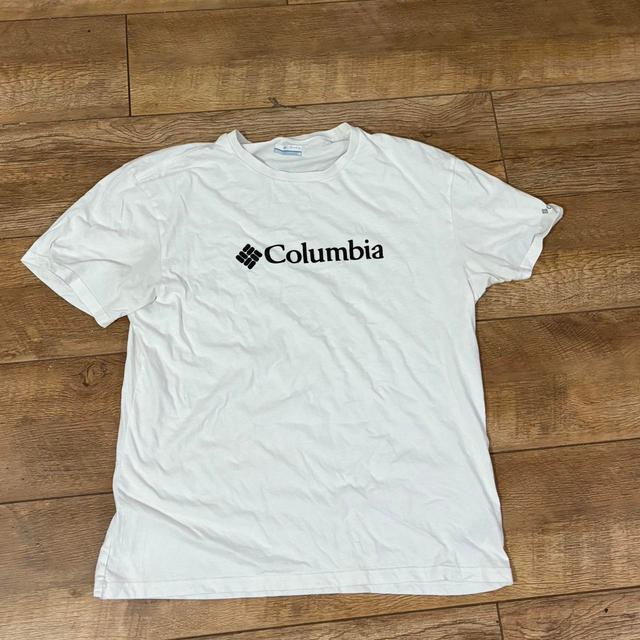 Columbia Sportswear Men's T-shirt - White - M on Productcaster.