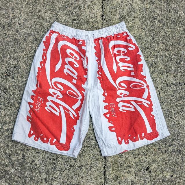 Coca-Cola Men's Shorts - White - 34" on Productcaster.