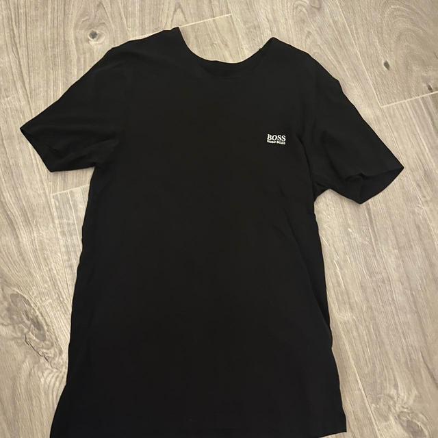 Hugo Boss Men's T-shirt - Black - S on Productcaster.