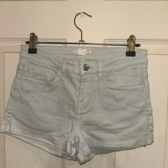 H&M Women's Shorts - Blue - UK 4 on Productcaster.