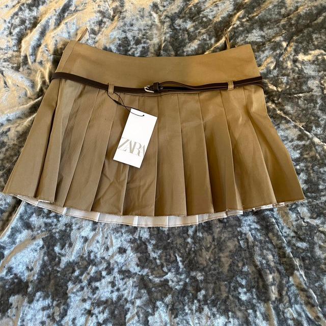 Zara Women's Skirt - Khaki - UK 10 on Productcaster.