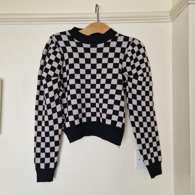 QED London Women's Jumper - Black/White - 8 on Productcaster.