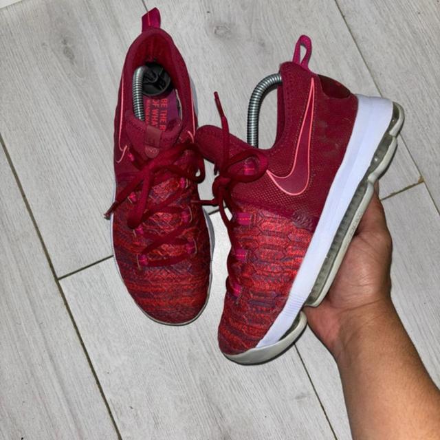 Nike Women's Trainers - Red/Burgundy - UK 4.5 on Productcaster.