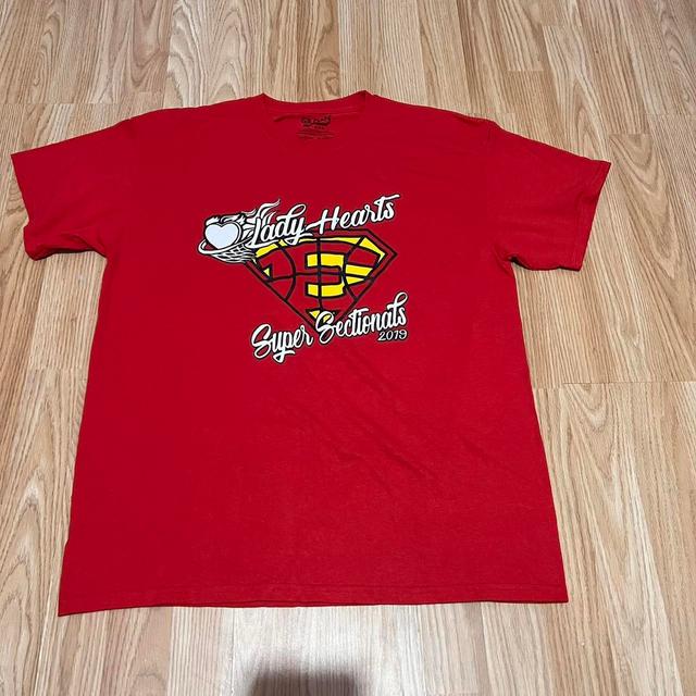 Gildan Men's T-shirt - Red - L on Productcaster.