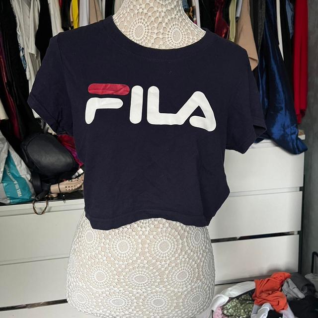 Fila Women's Crop top - Navy/Blue - M on Productcaster.