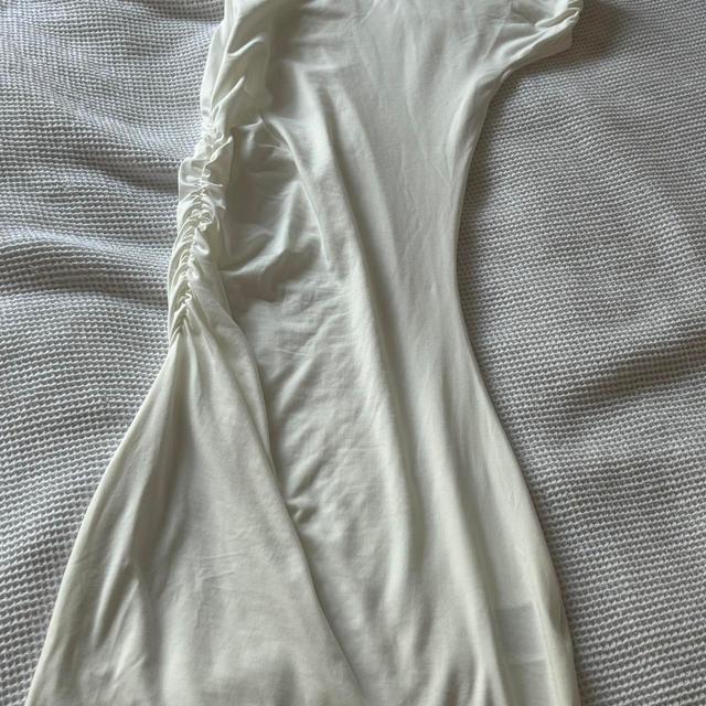 H&M Women's Bodycon Dress - White - XS on Productcaster.