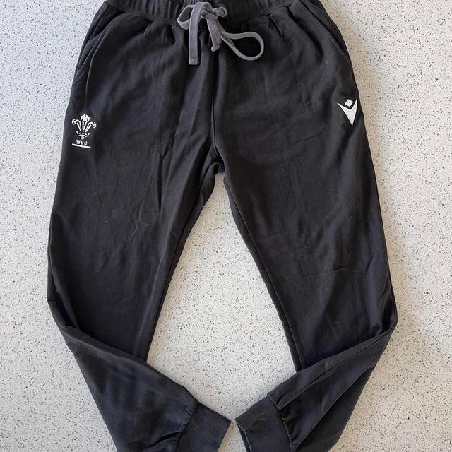 Macron Men's Sweatpants - Black - XL on Productcaster.