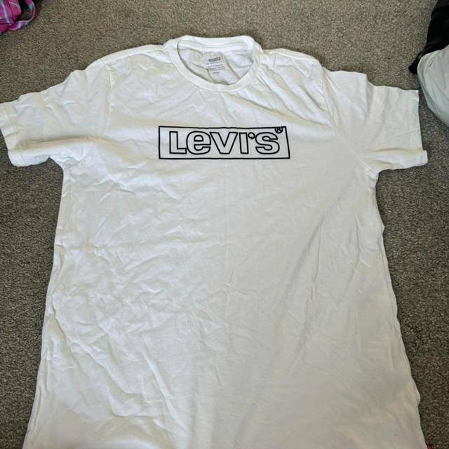 Levi's Women's T-shirt - White - S on Productcaster.