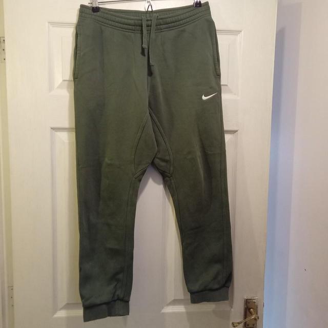 Nike Men's Sweatpants - Green/Khaki - M on Productcaster.