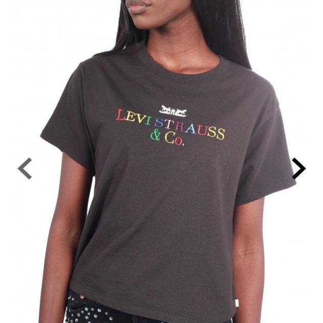 Levi's Women's T-shirt - Black - M on Productcaster.