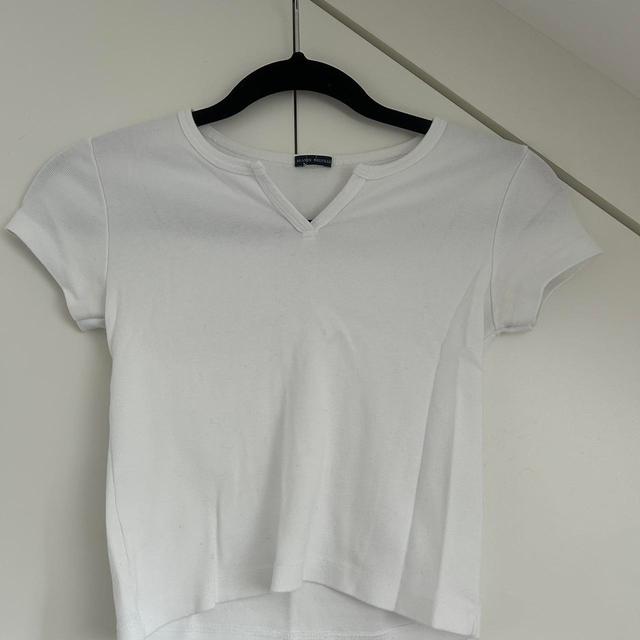 Brandy Melville Women's Crop top - White - S on Productcaster.