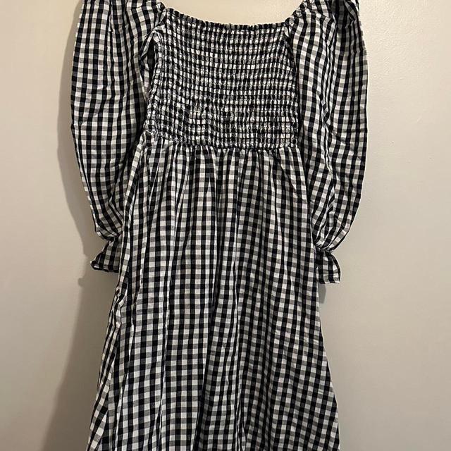 H&M Women's Dress - Black/White - 6 on Productcaster.