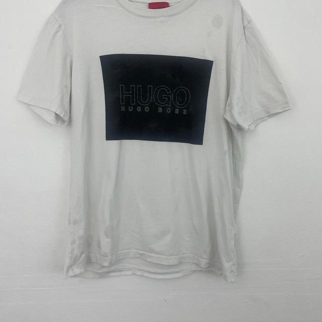 Hugo Boss Men's T-shirt - White - S on Productcaster.