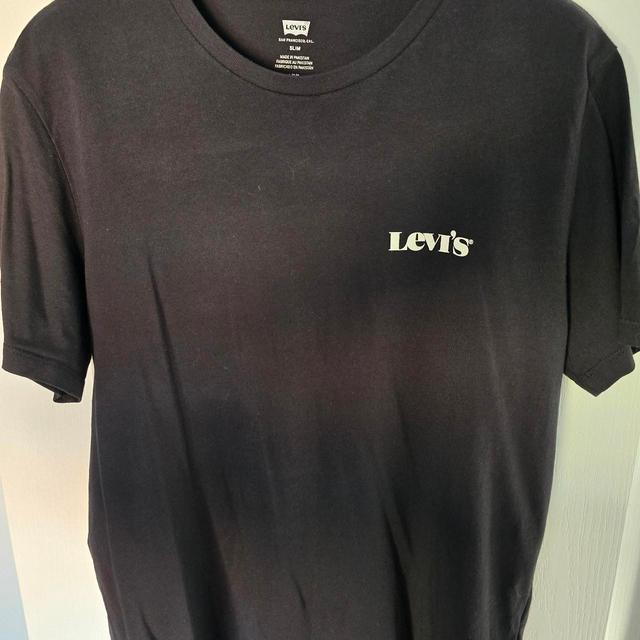 Levi's Men's T-shirt - Black - L on Productcaster.