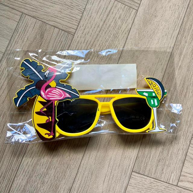 Kids' Oversized Sunglasses - Multi/Yellow on Productcaster.