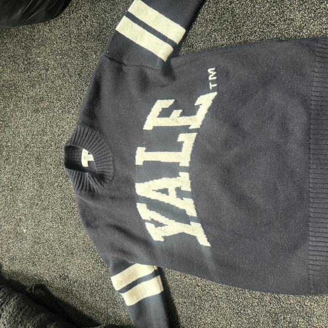 H&M Women's Sweatshirt - Navy - 6 on Productcaster.