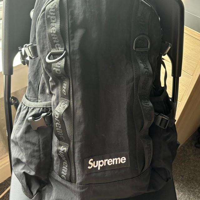 Supreme Men's Backpacks - Black on Productcaster.