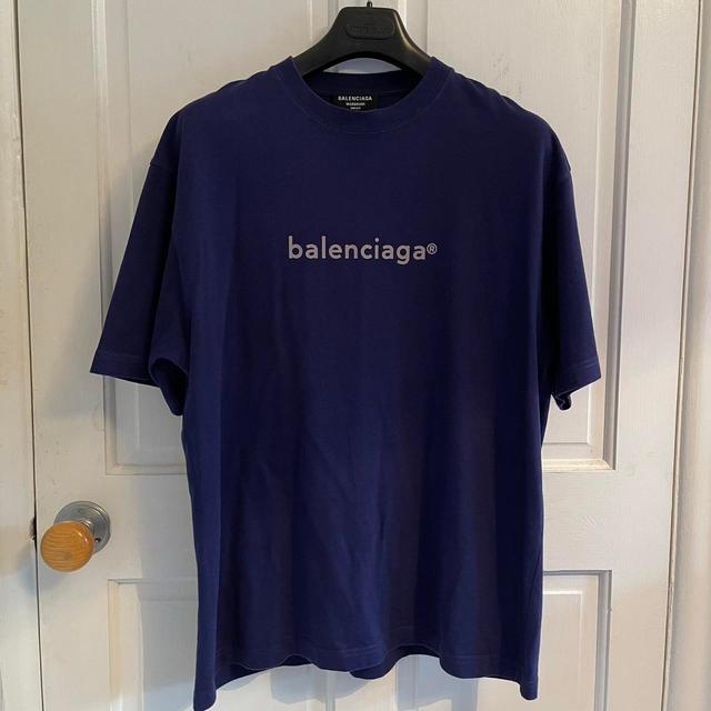 Balenciaga Men's T-shirt - Navy - M on Productcaster.