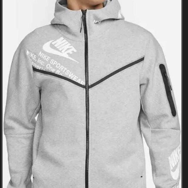 Nike Men's Hoodie - Grey - XS on Productcaster.