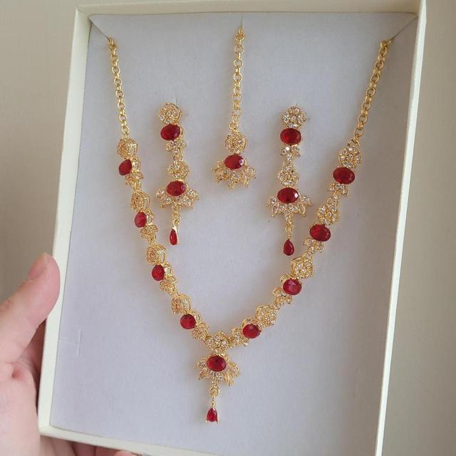 4F Women's Necklace - Red/Gold on Productcaster.