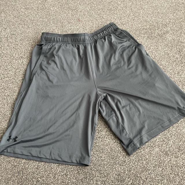 Under Armour Men's Shorts - Grey - L on Productcaster.