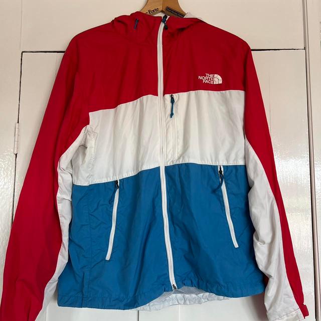 The North Face Men's Lightweight Jacket - Red - M on Productcaster.