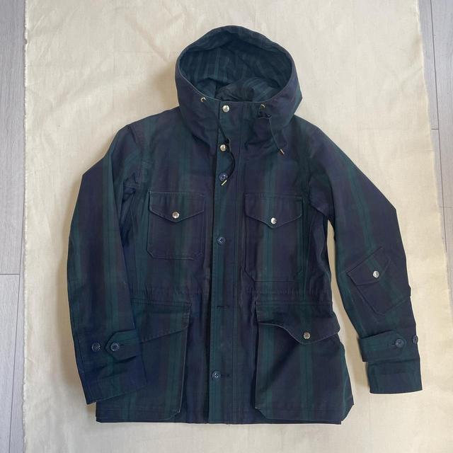 Nanamica Men's Raincoat - Navy/Green - S on Productcaster.