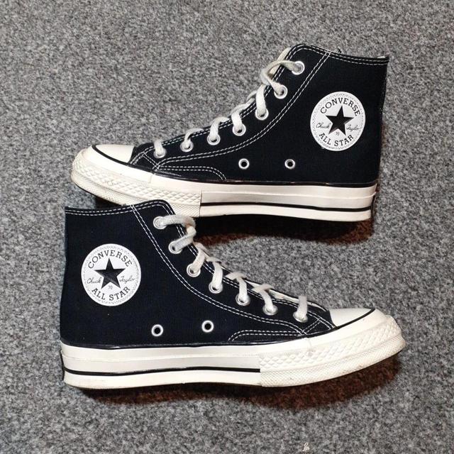 Converse Women's Trainers - Black/White - UK 5 on Productcaster.