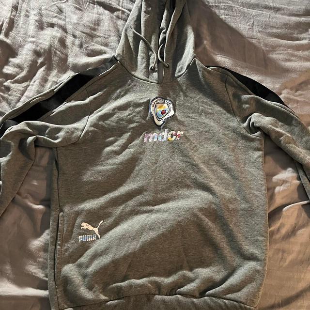 Manchester City F.C. Men's Hoodie - Grey - S on Productcaster.