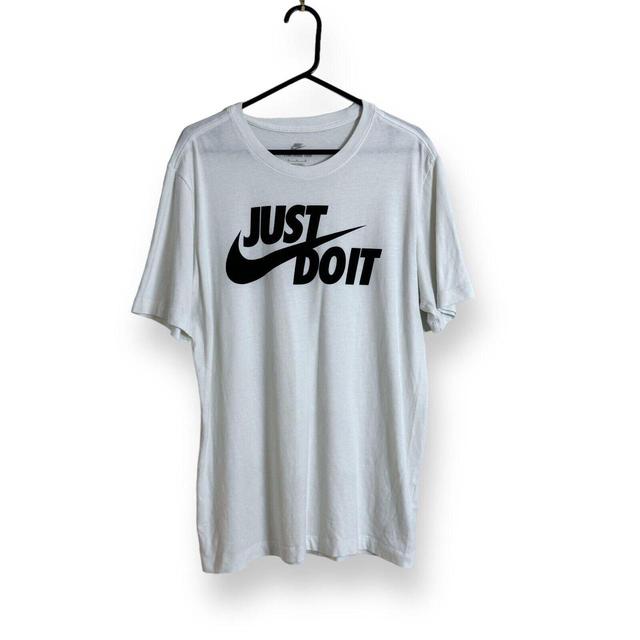 Nike Men's T-shirt - White - M on Productcaster.