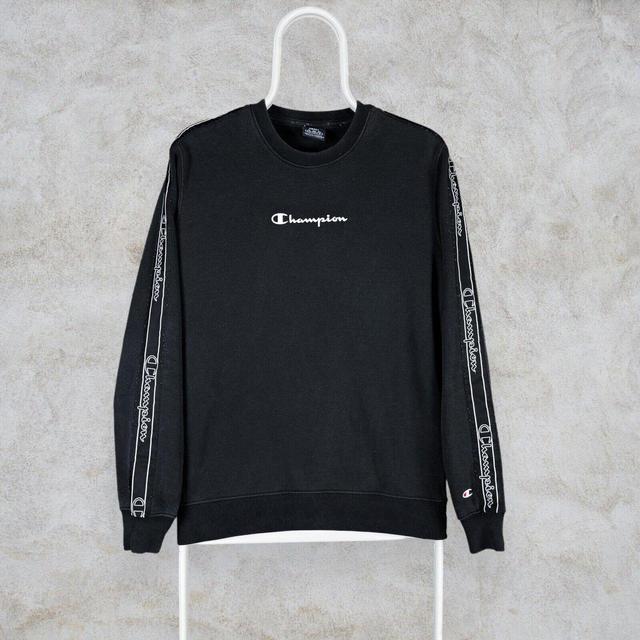 Champion Men's Sweatshirt - Black - S on Productcaster.