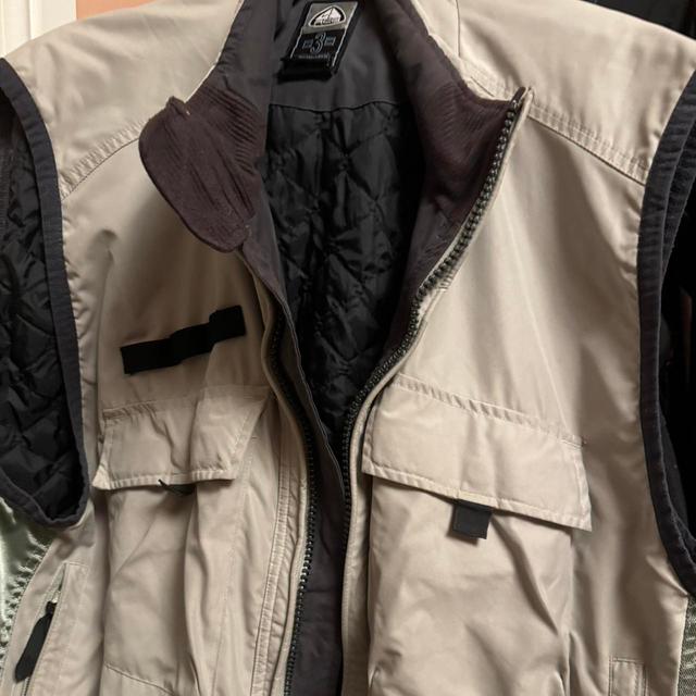 Nike ACG Men's Gilet - White - L on Productcaster.