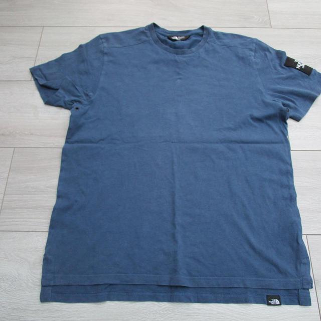 The North Face Men's T-shirt - Blue - M on Productcaster.