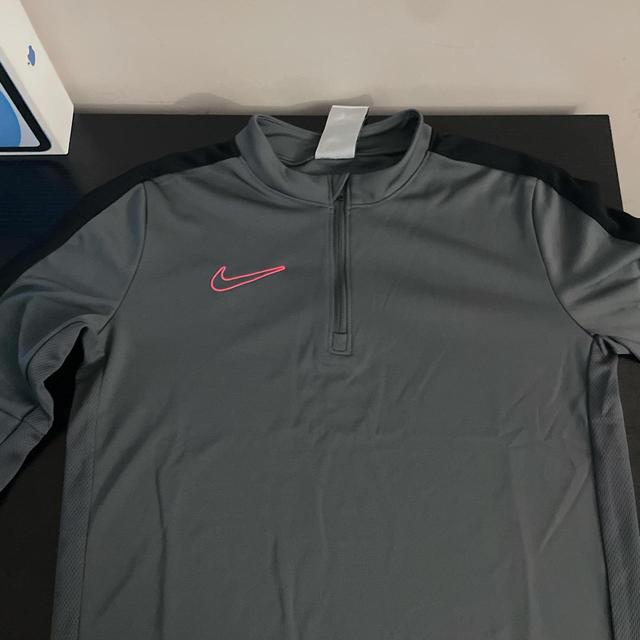 Nike Kids' Jumper - Grey/Pink - 12 years on Productcaster.