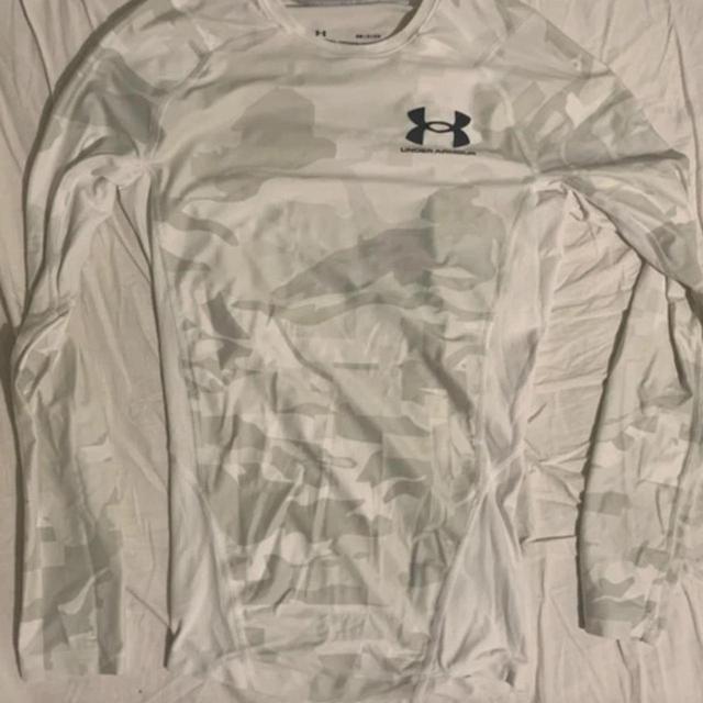 Under Armour Men's T-shirt - White - S on Productcaster.