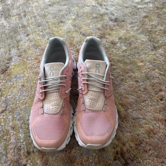 On Running Women's Trainers - Pink - UK 5 on Productcaster.