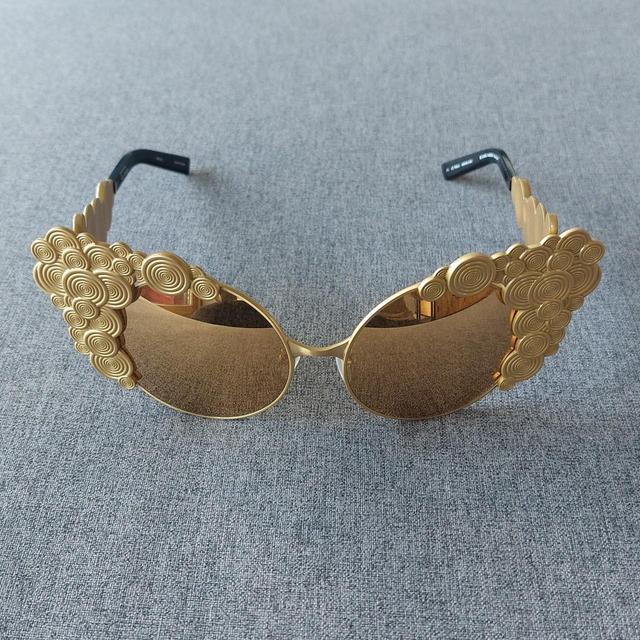 Designer Women's Oversized Sunglasses - Gold on Productcaster.