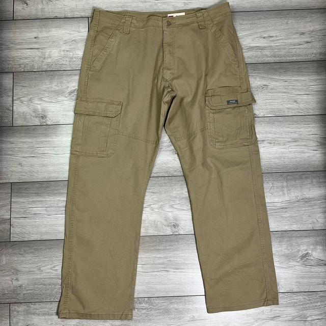 Wrangler Men's Cargo Jeans - Tan/Khaki - 36" on Productcaster.