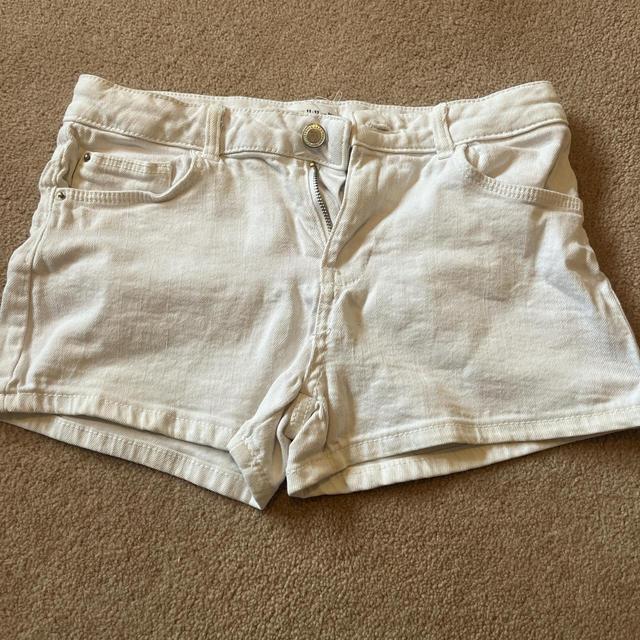 Zara Kids' Shorts - White on Productcaster.