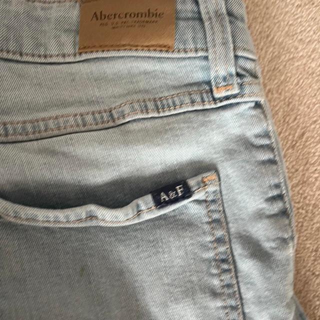 Abercrombie & Fitch Women's Jeans - Blue - UK 4 on Productcaster.