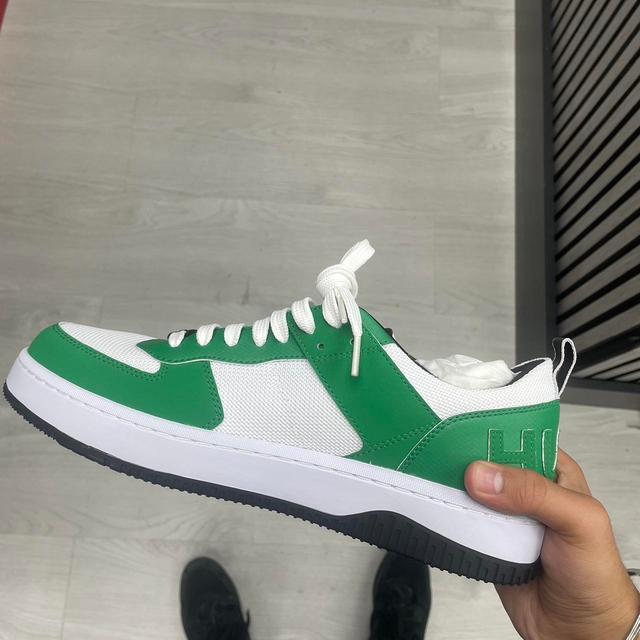 Hugo Boss Men's Trainers - Green/White - UK 8 on Productcaster.