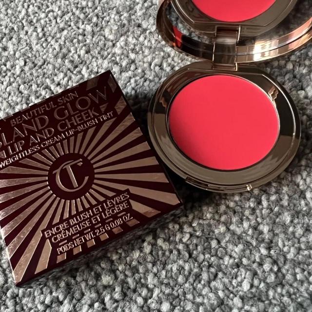 Charlotte Tilbury Makeup - Pink/Red on Productcaster.