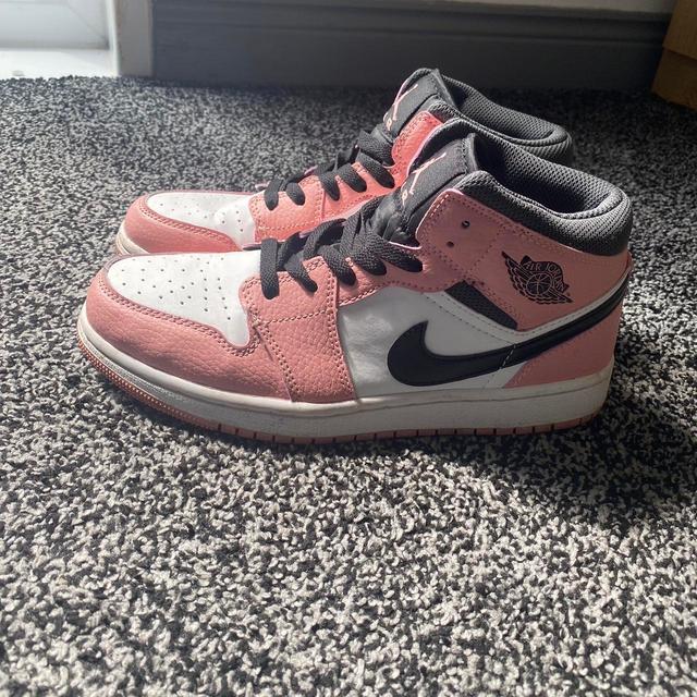 Jordan Women's Trainers - Pink/White - UK 5.5 on Productcaster.