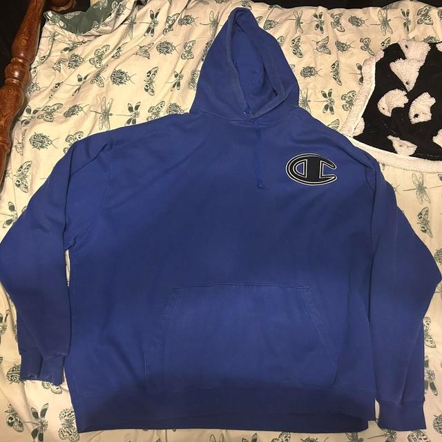 Champion Men's Hoodie - Blue/Navy - XXL on Productcaster.