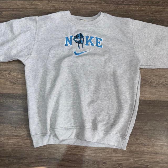 Nike Men's Jumper - Grey - XL on Productcaster.