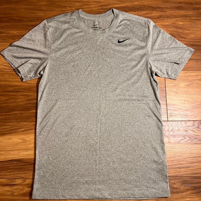 Nike Men's T-shirt - Grey - S on Productcaster.