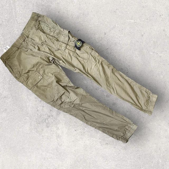 Stone Island Men's Cargo Trousers - Khaki/Green - 30" on Productcaster.