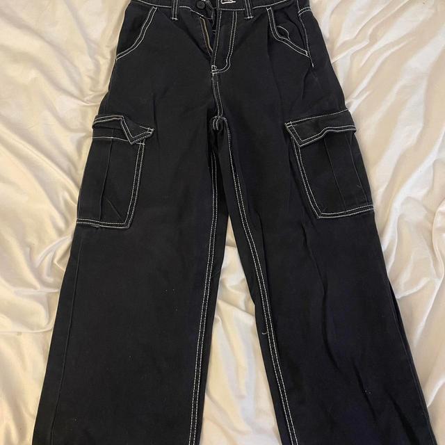 H&M Women's Jeans - Black - UK 32 on Productcaster.